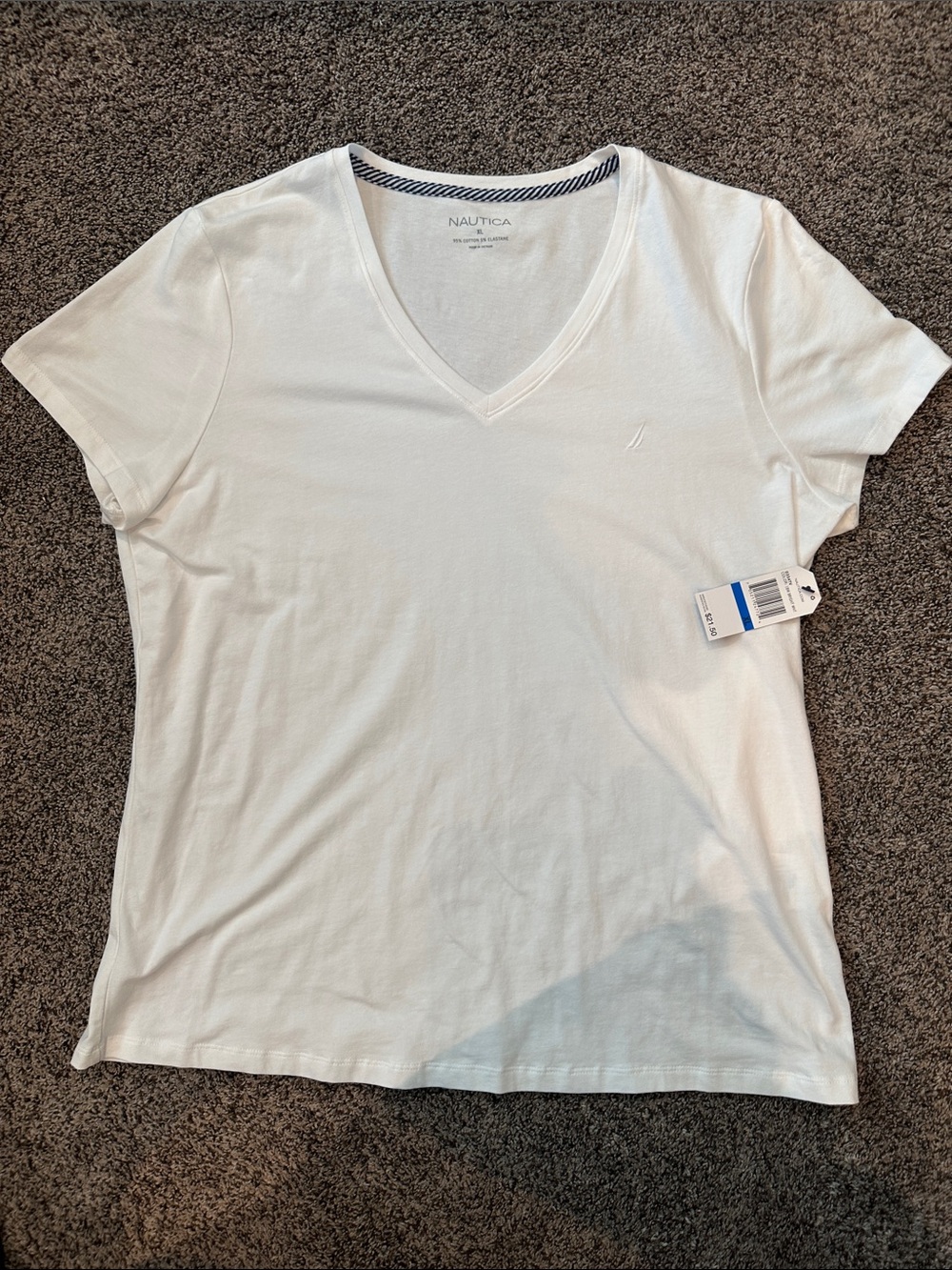 NWT Nautica White V-Neck Short Sleeve Tee size XL